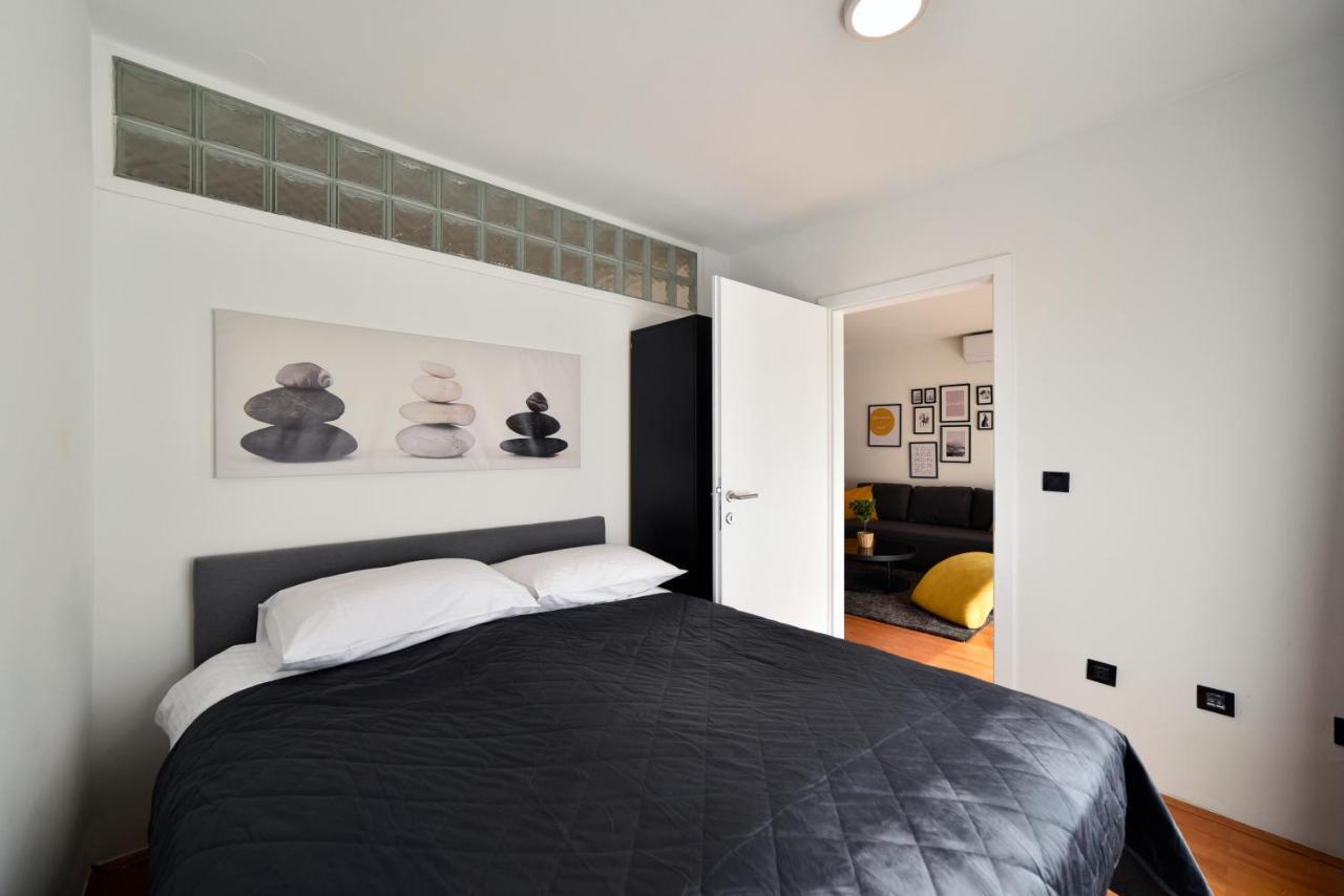 Lavir Apartment With Parking Ζάγκρεμπ Εξωτερικό φωτογραφία